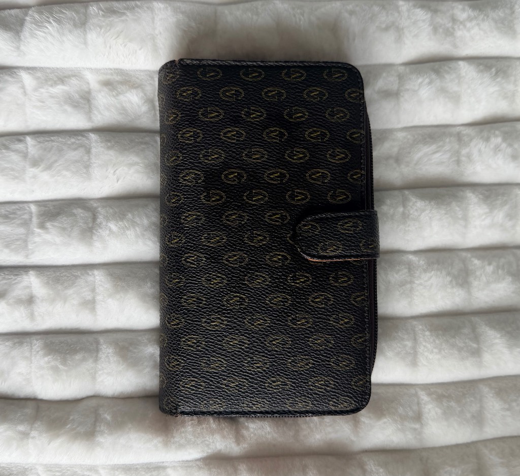 Gianni Valentino Max wallet