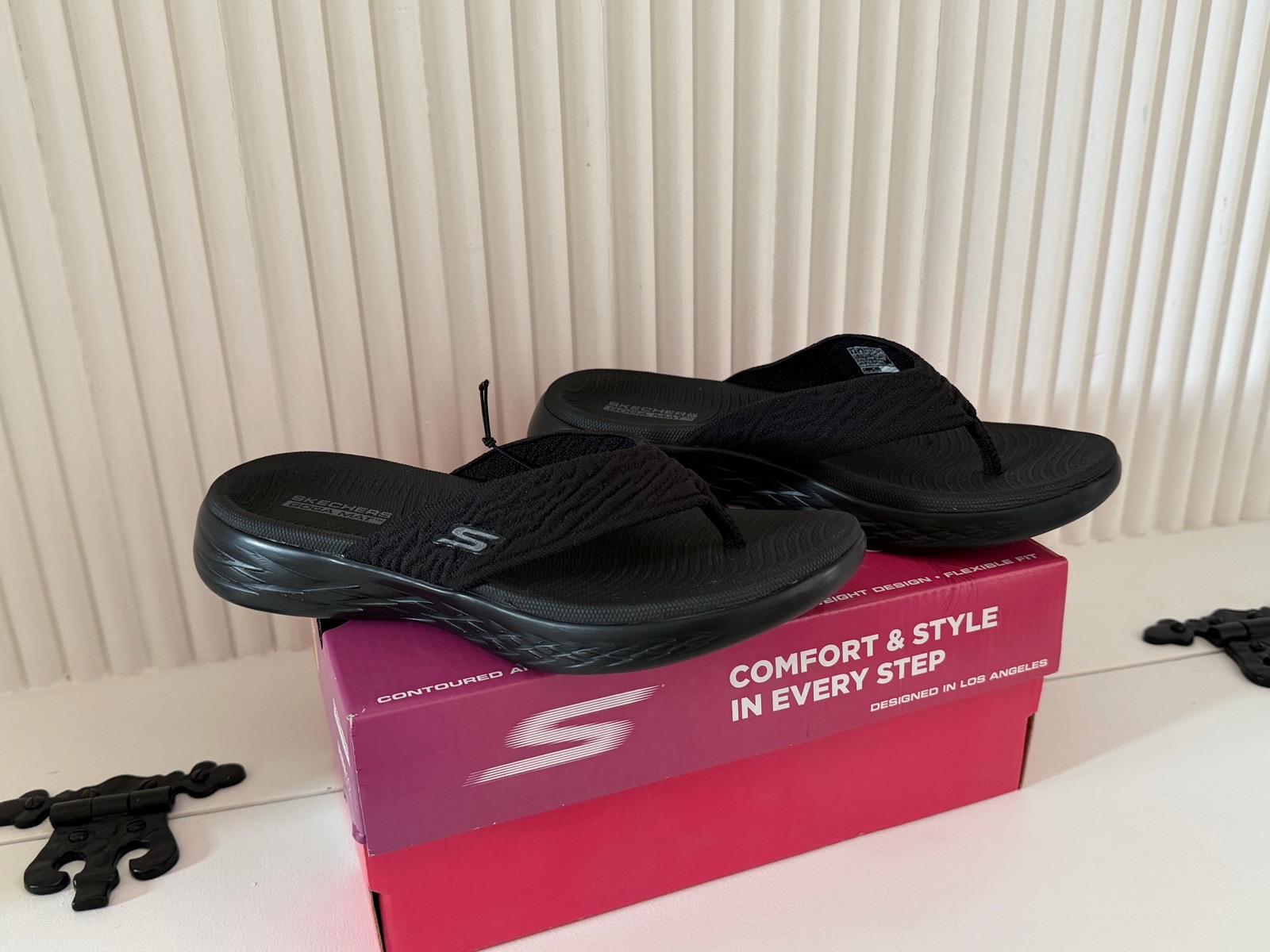 Women’s Skechers On-the-GO 600 - Sunny Flip-Flops