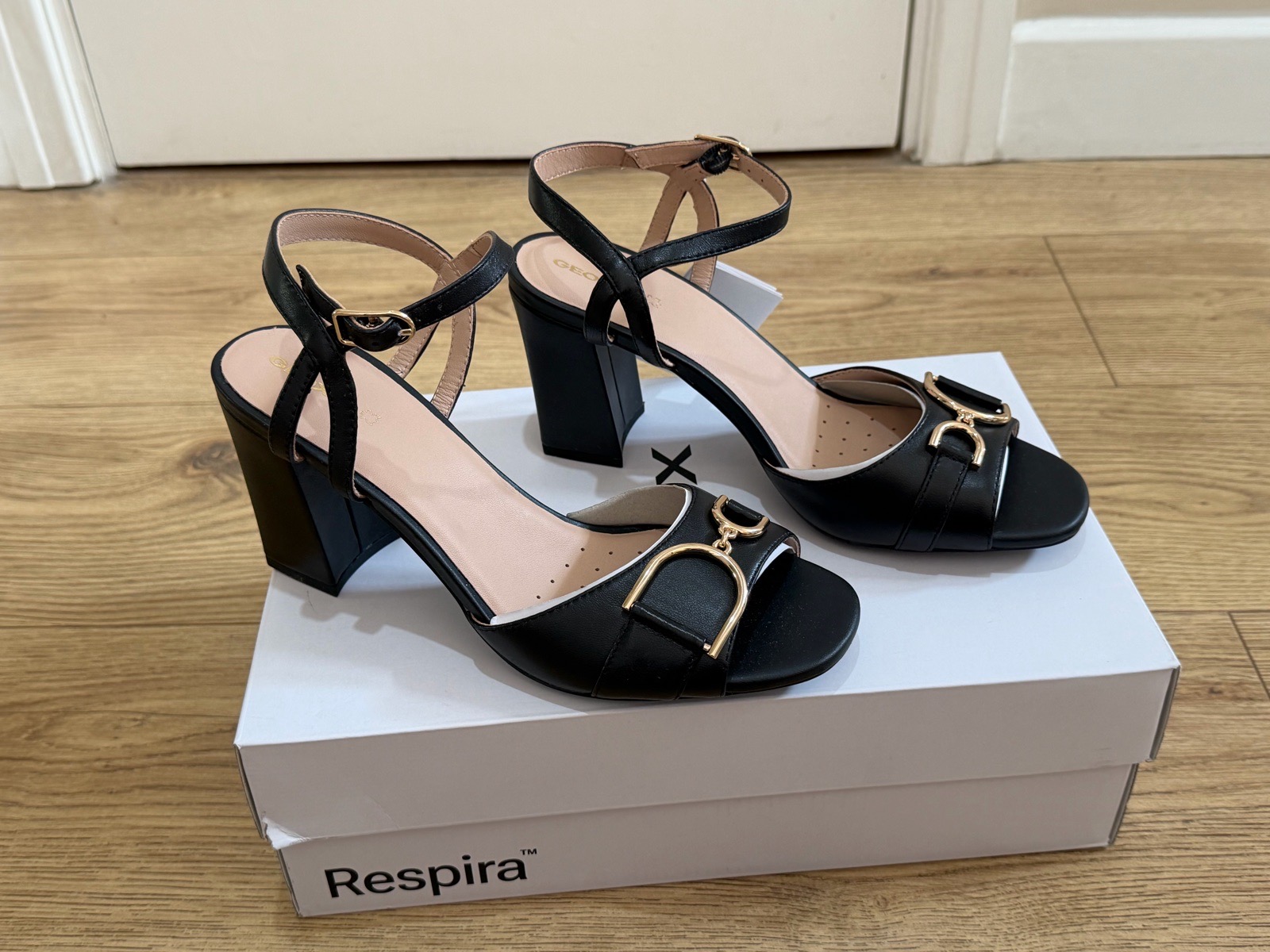 Geox Women's D New Eraklia 80 A Heeled Sandals Black Leather UK Size 6 EU 39