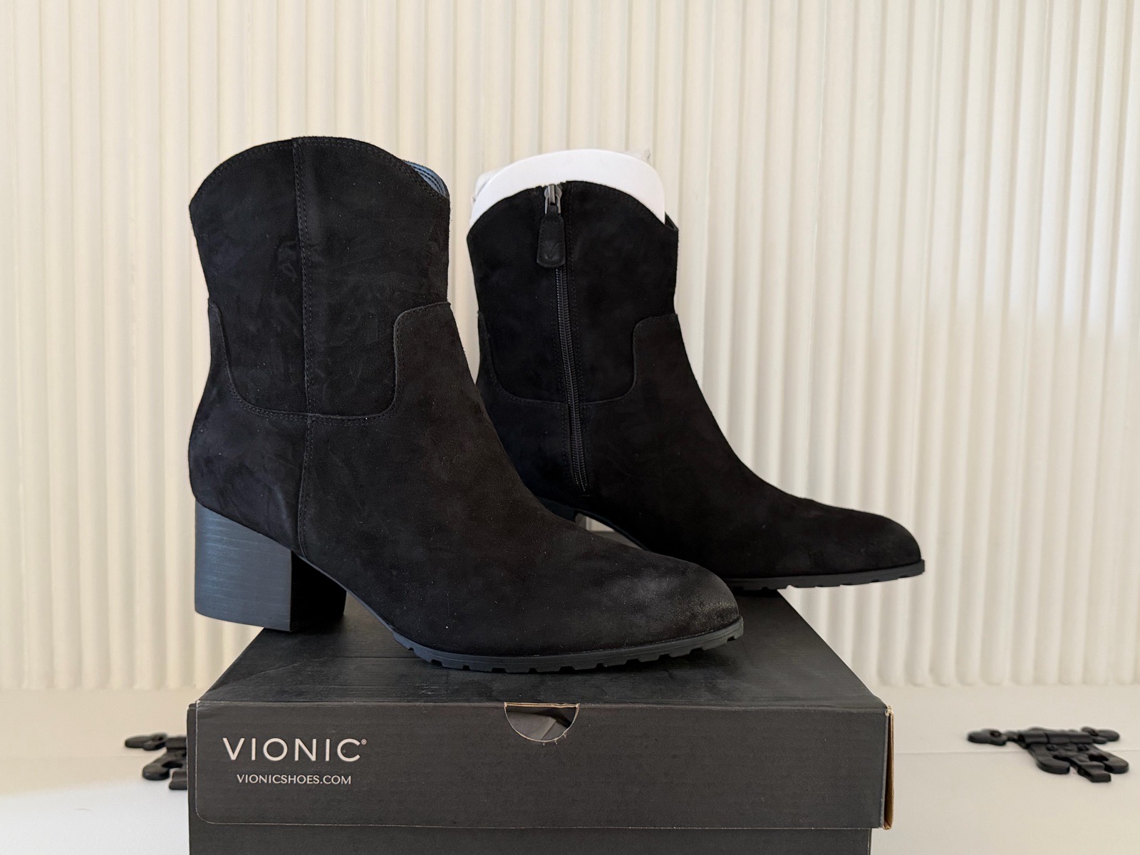 Vionic Women’s Bishop Western Ankle Boots Black Suede
