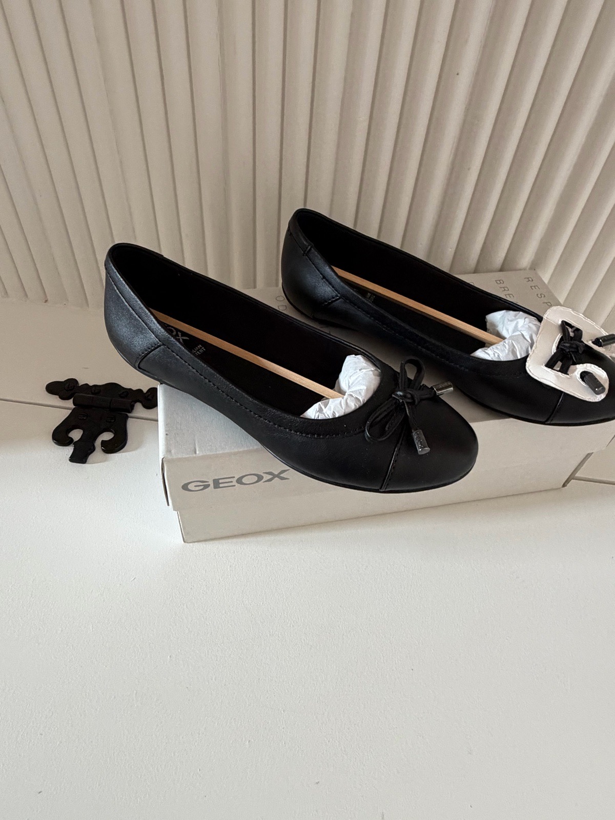 Geox Women's D Charlene Ballet Flats Black Leather