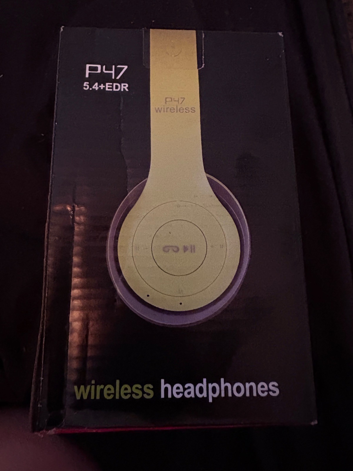 P47 overhead headphones