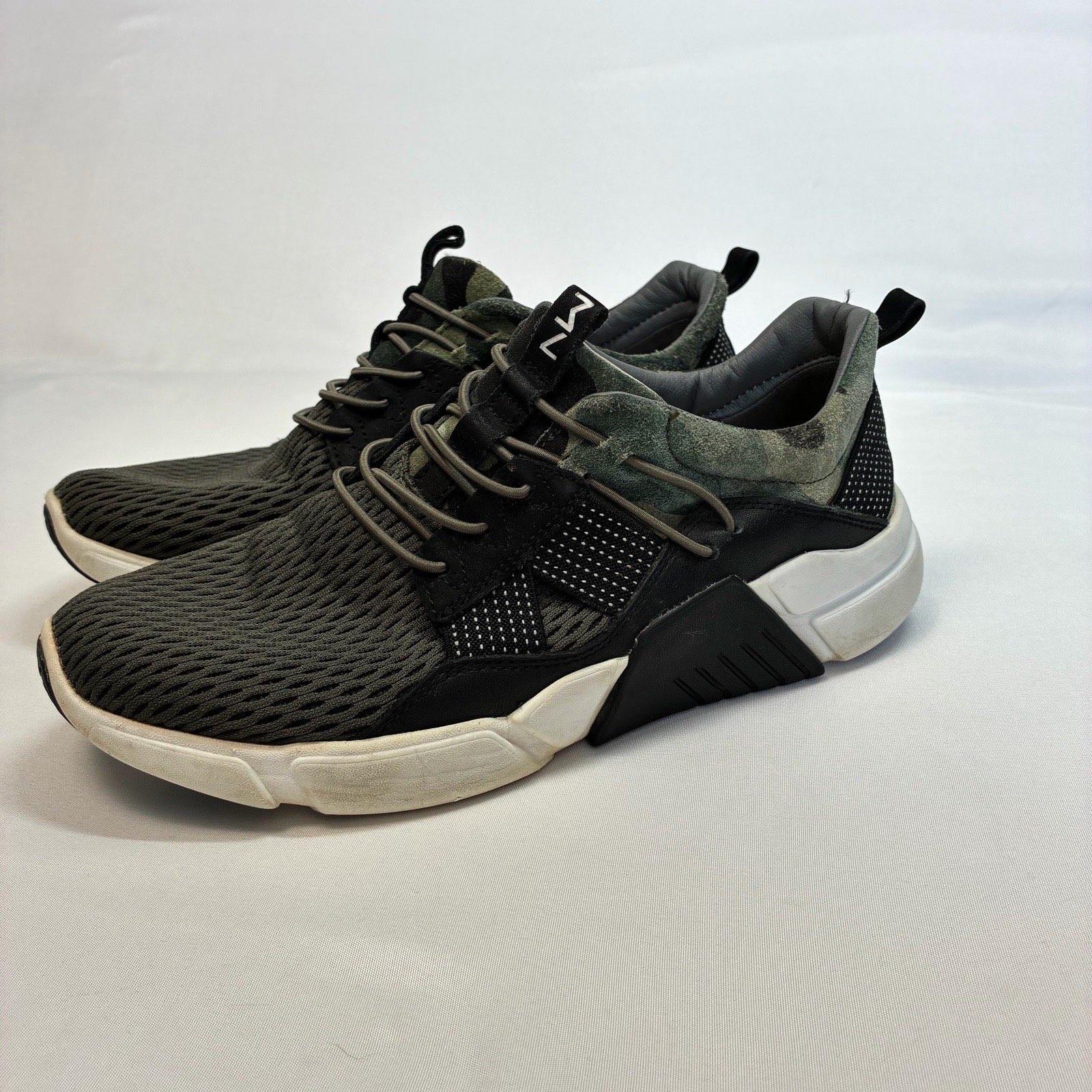 Mark nason Los Angeles X Skechers green and black camouflage pattern trainers in size UK 5.
