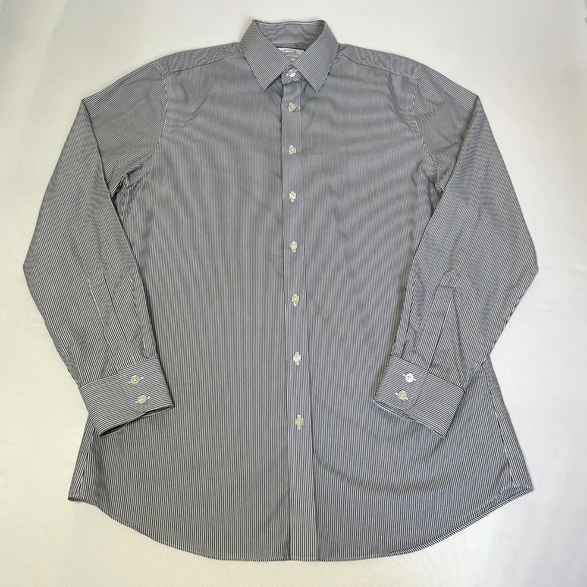 Charles Tyrwhitt Men’s Slim Fit Non Iron Black and White Shirt 16 Inch Collar