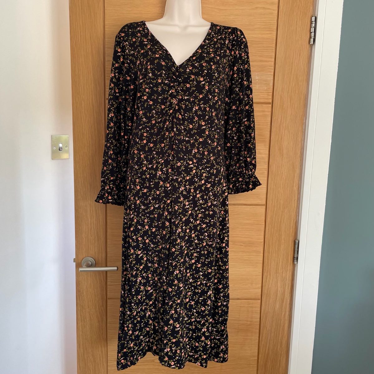 Black and orange floral summer lightweight dress size 12