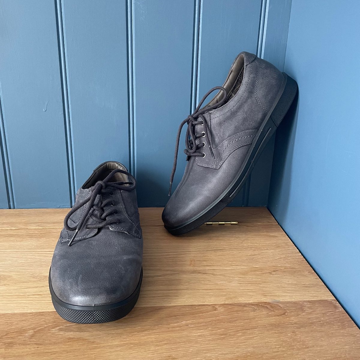 Hotter Comfort Grey Leather Shoes Size 9 UK Spider Lace Up Trainers. New without tags/ box.