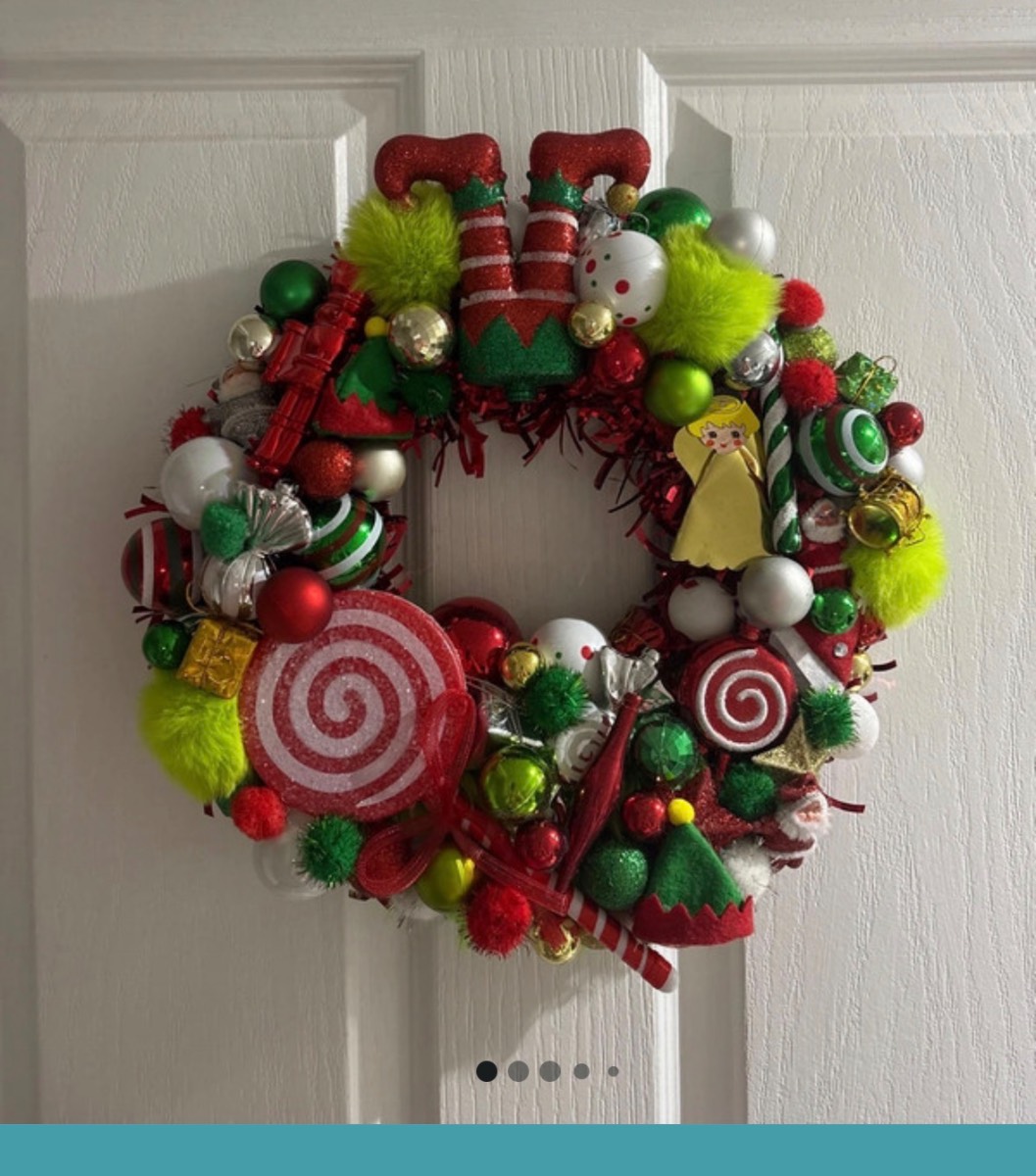 Beautiful handmade retro vintage nostalgic Christmas wreath