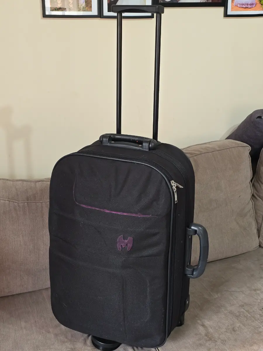 METROPOLIS Heavy-Duty Soft-Shell Trolley Suitcase Luggage, 61x38x23 cm