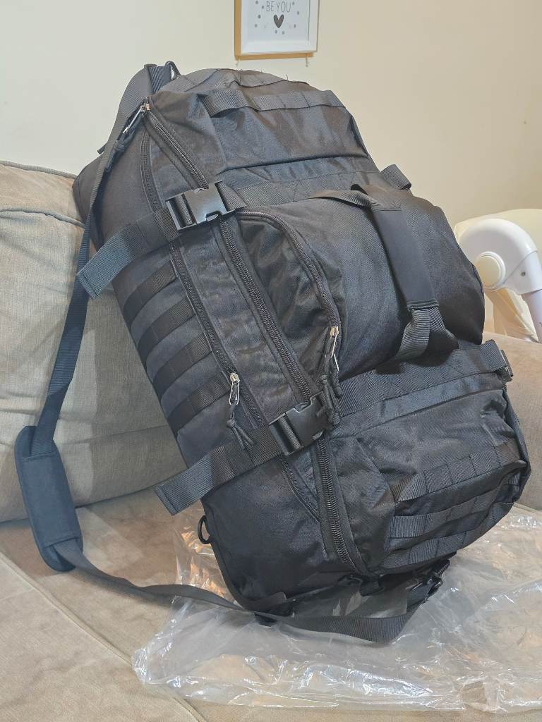 Black Versatile Large-Capacity Tactical Wheeled Holdall Backpack