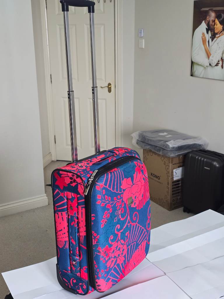 TRIPP Floral Softshell Wheeled Cabin Suitcase
