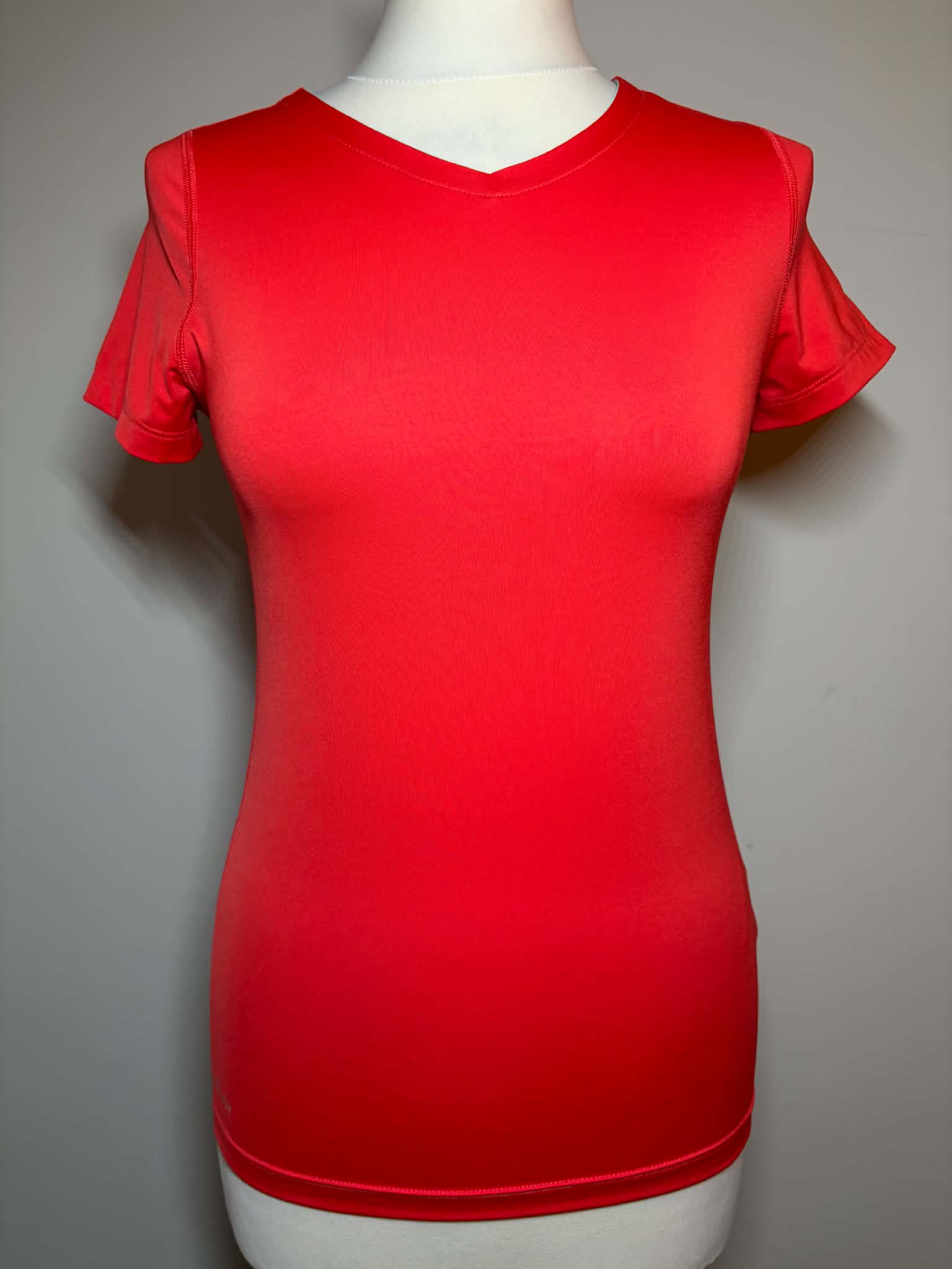 Nike Pro Female Red 100 % Cotton Short Sleeve T-shirt Top Size L