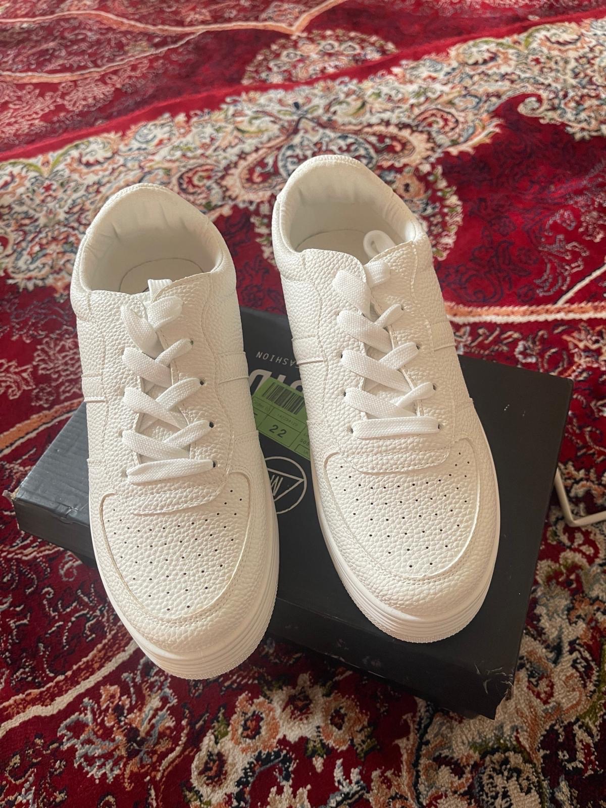White Leather High-Top Women’s Trainers