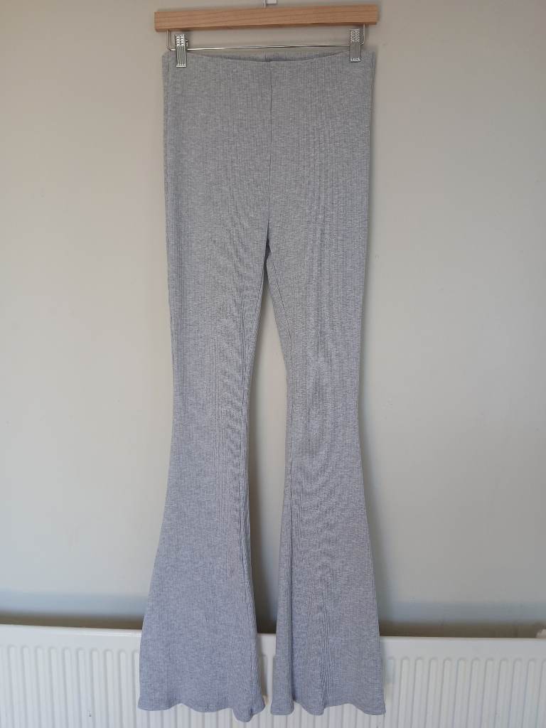 H&M Grey Ribbed Flared Leggings | Size M | Y2K Vibe | Bell Bottom Stretch Trousers