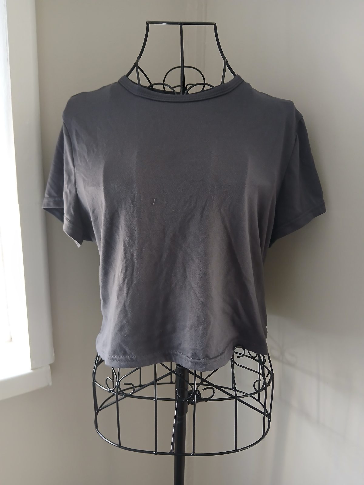 Shein dark grey cropped t-shirt | Size XL 12-14 | Light signs of wear