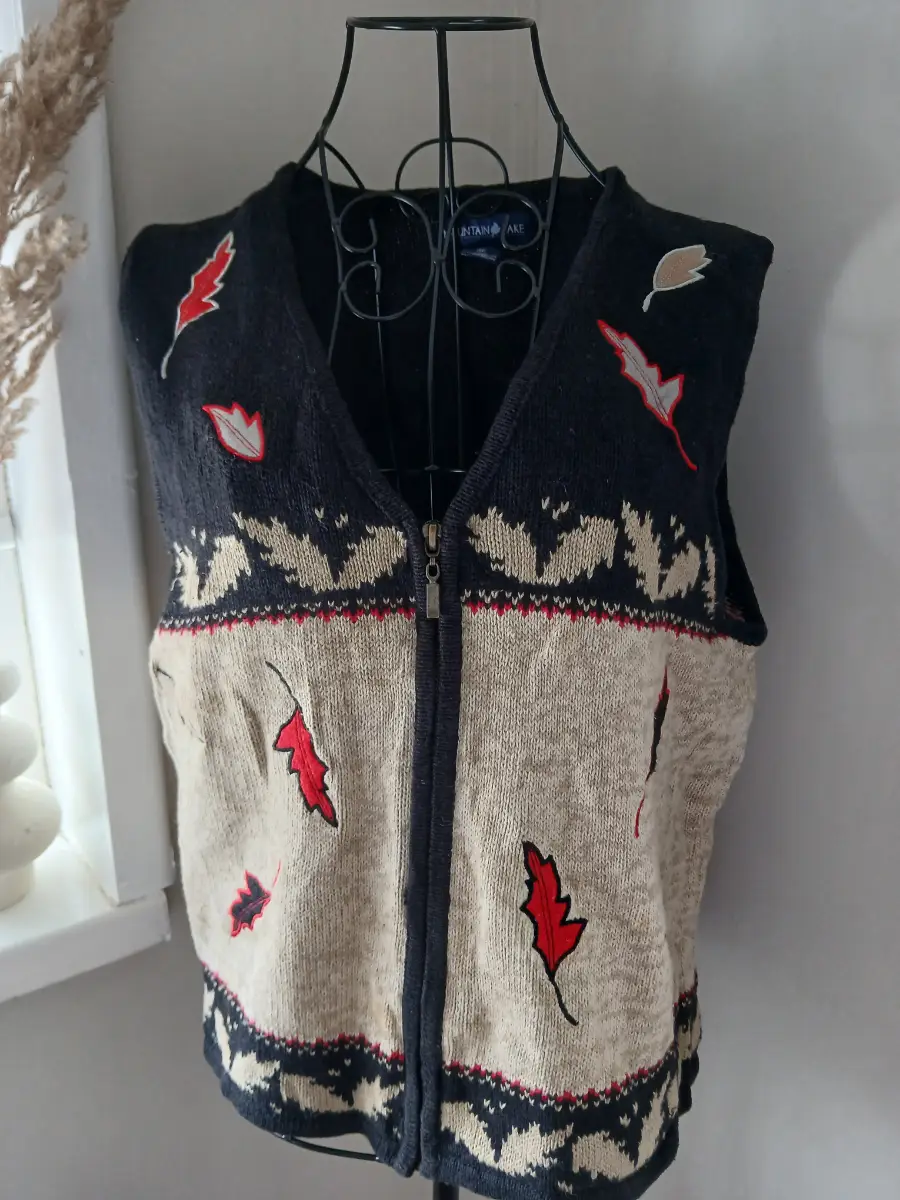 Black Beige Autumn Leaf Knit Waistcoat | Black Beige | Size M | Vintage | Mountain Lake