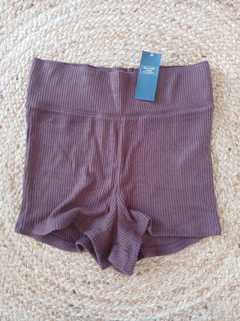 Brown Ribbed Shorts | Brown | Abercrombie & Fitch | Size M
