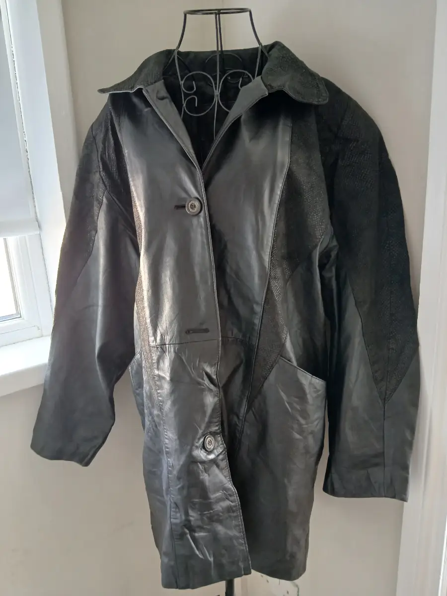 Jacqueline Stuart Black Leather Coat | Size M | Mixed Texture