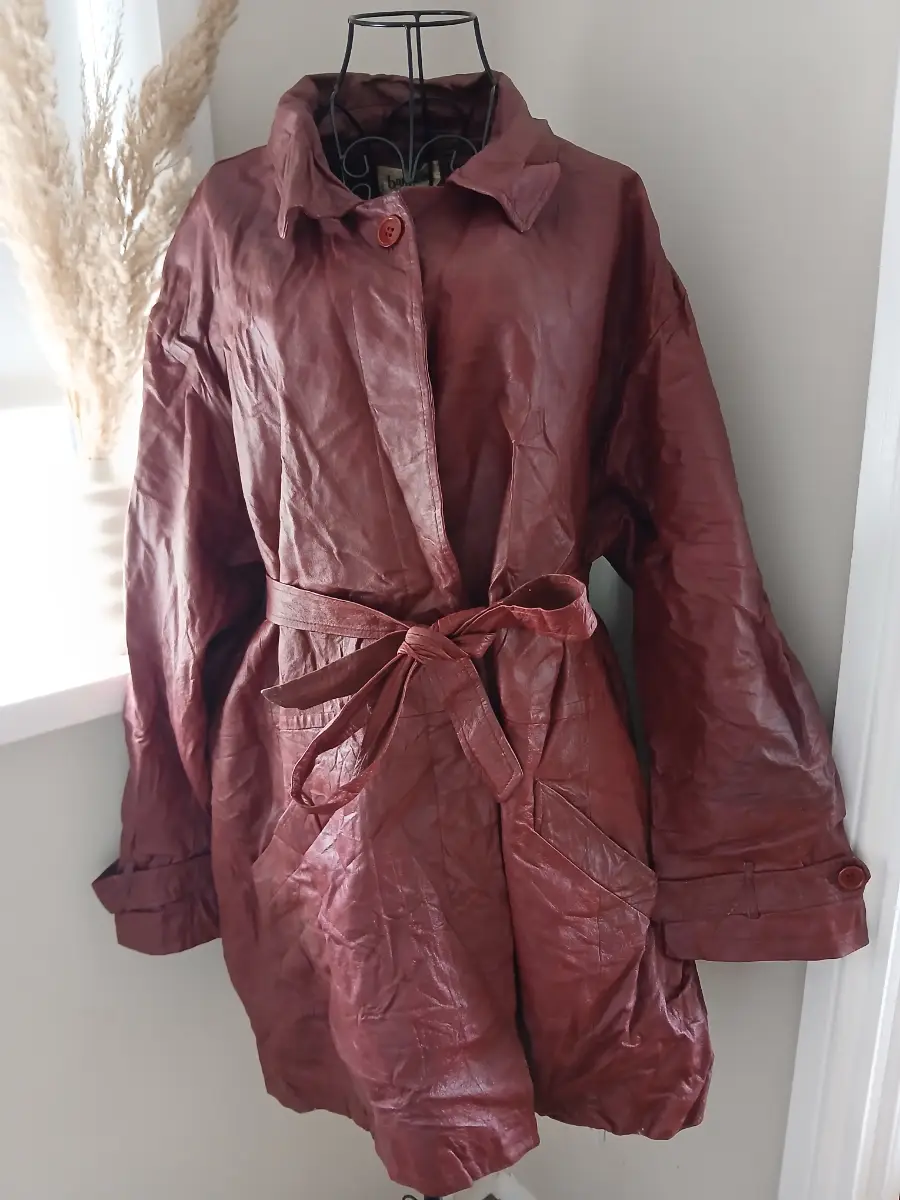 Burgundy Leather Belted Coat | Burgundy | Size 26W | Vintage | Bagatelle
