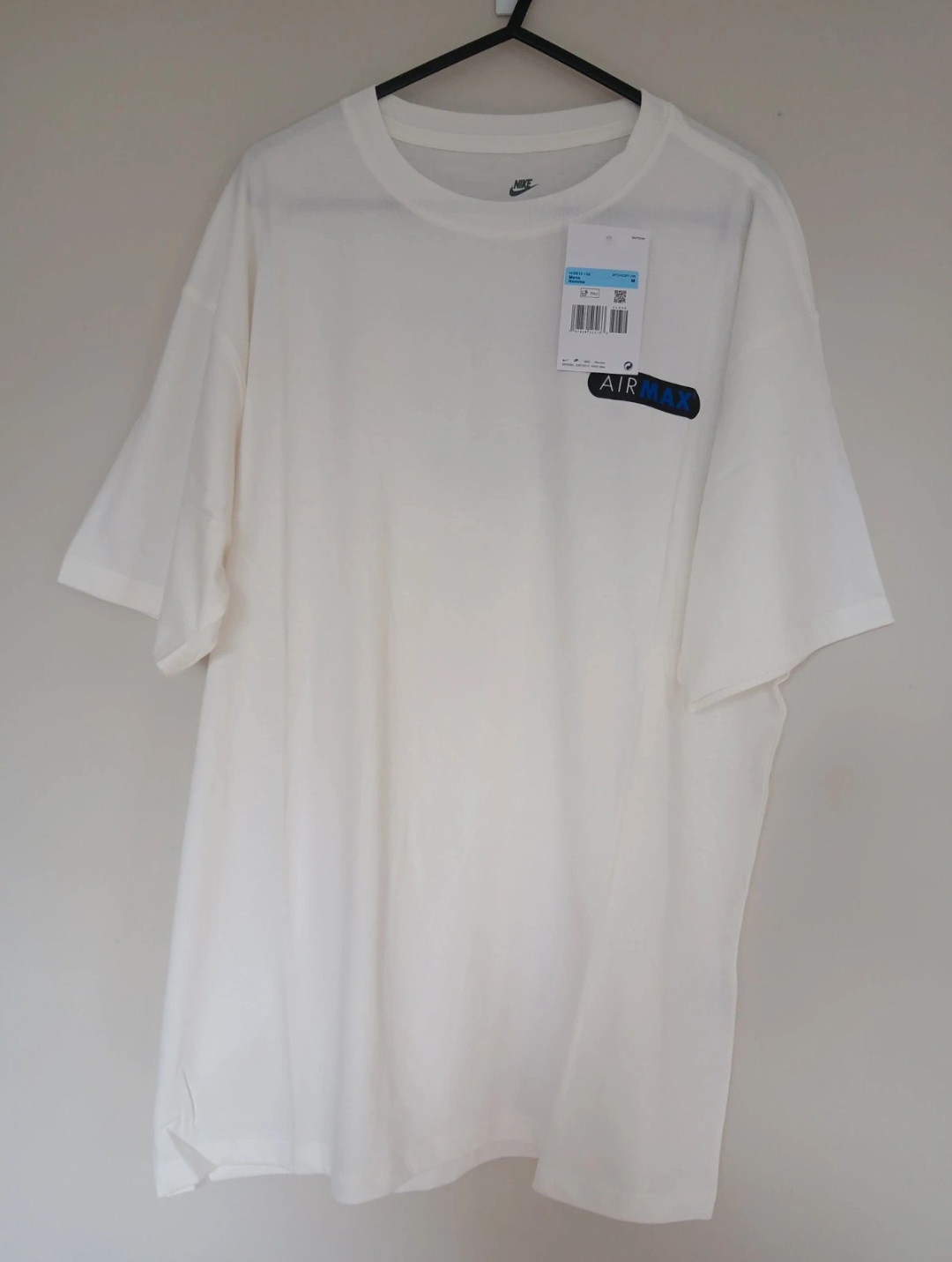 Nike Air Max Men’s White Graphic T-Shirt | Medium | BNWT | Loose Fit