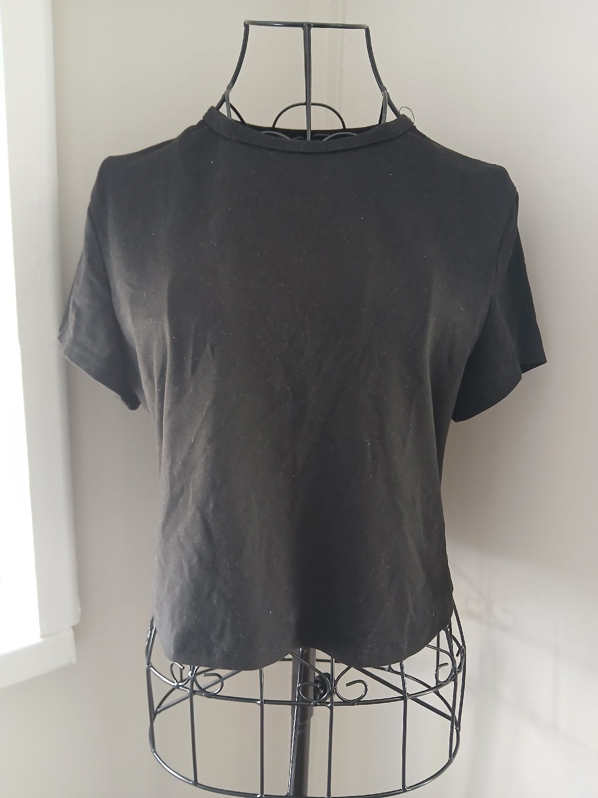 Shein black cropped t-shirt | Size XL 12-14 | Light signs of wear