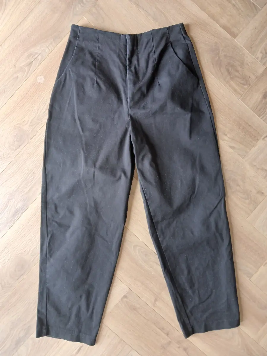 Zara Black High Waisted Tapered Trousers | UK 8 (S)