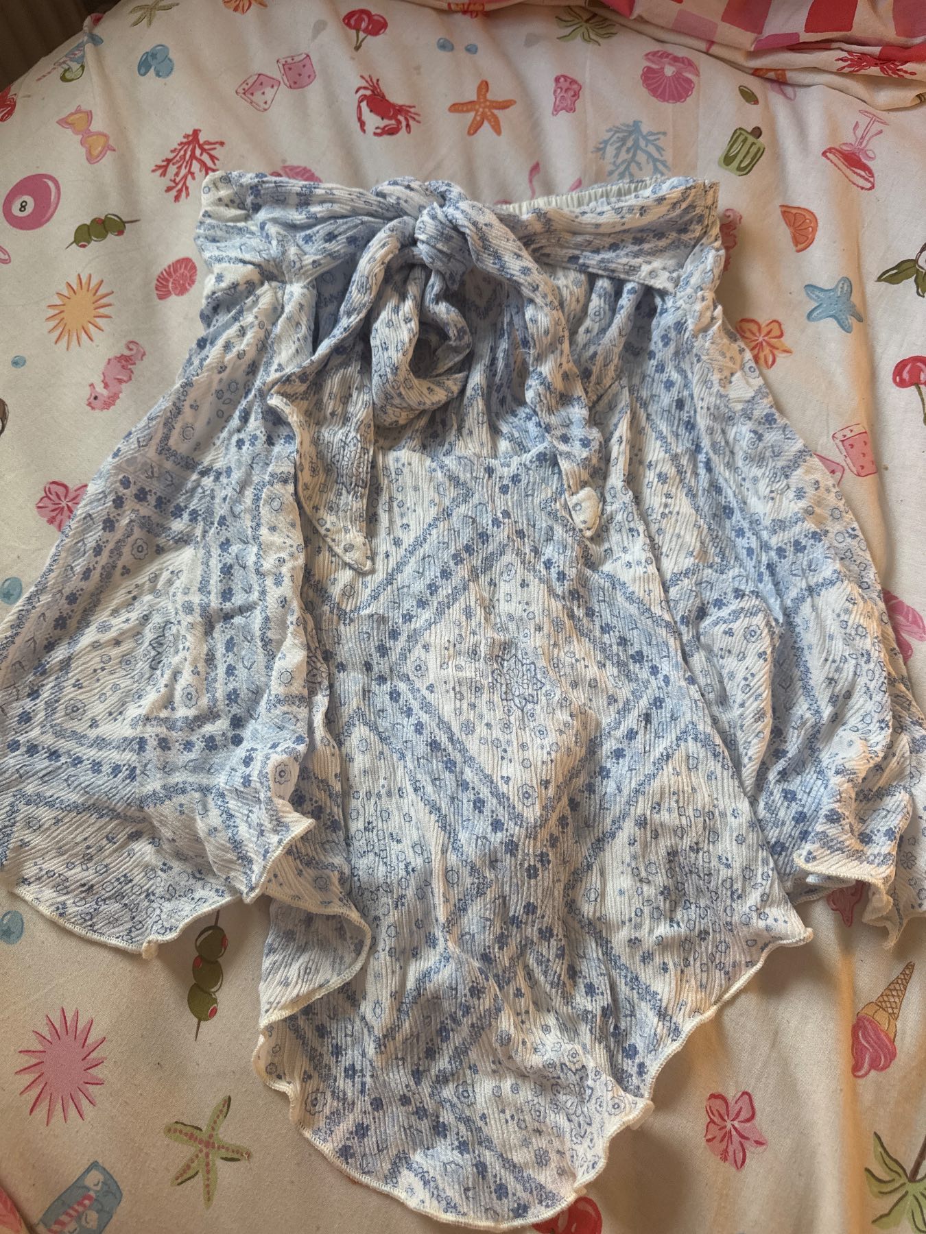flowy Hollister tube top