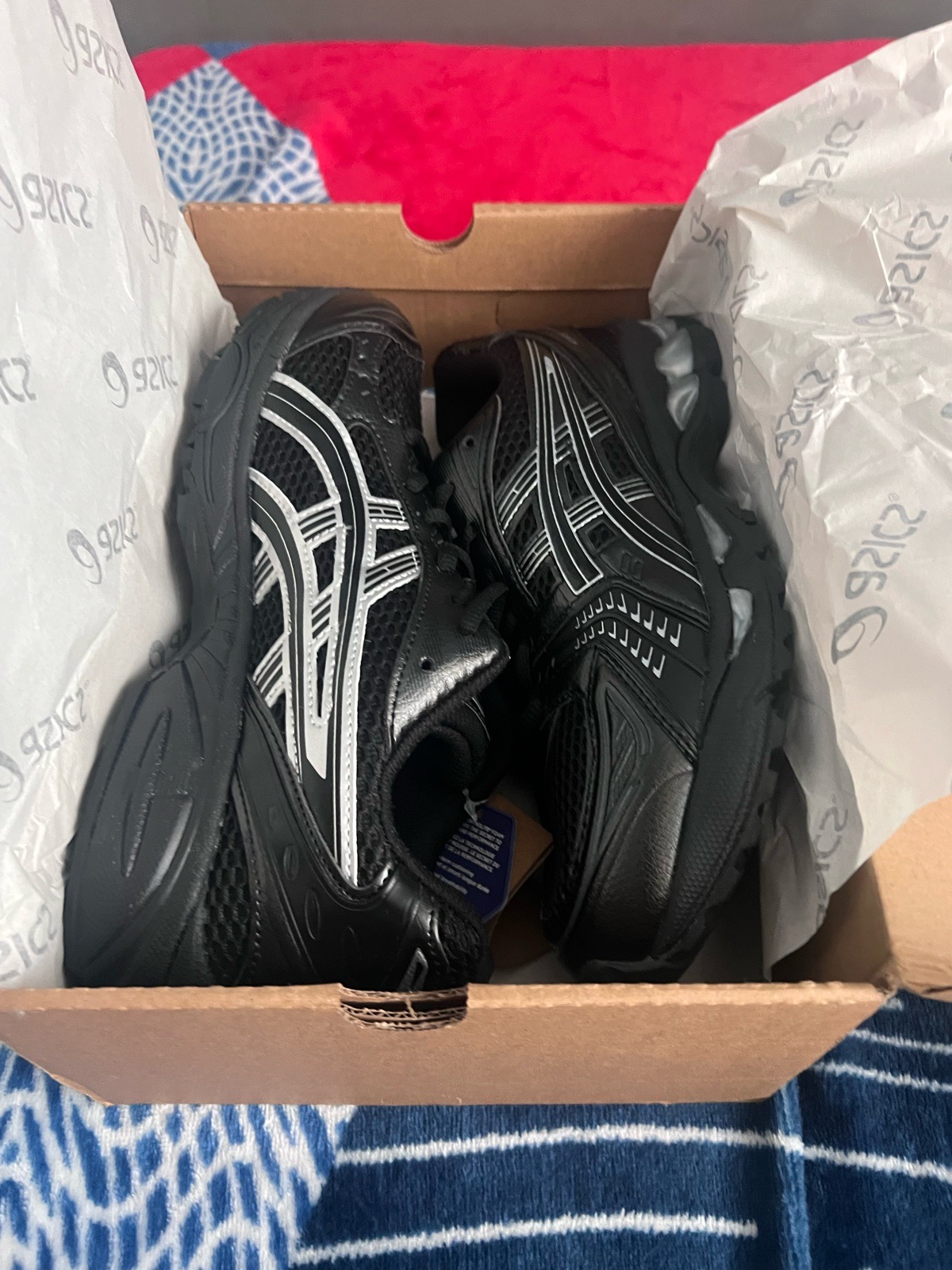 black asics nyc gel kayano