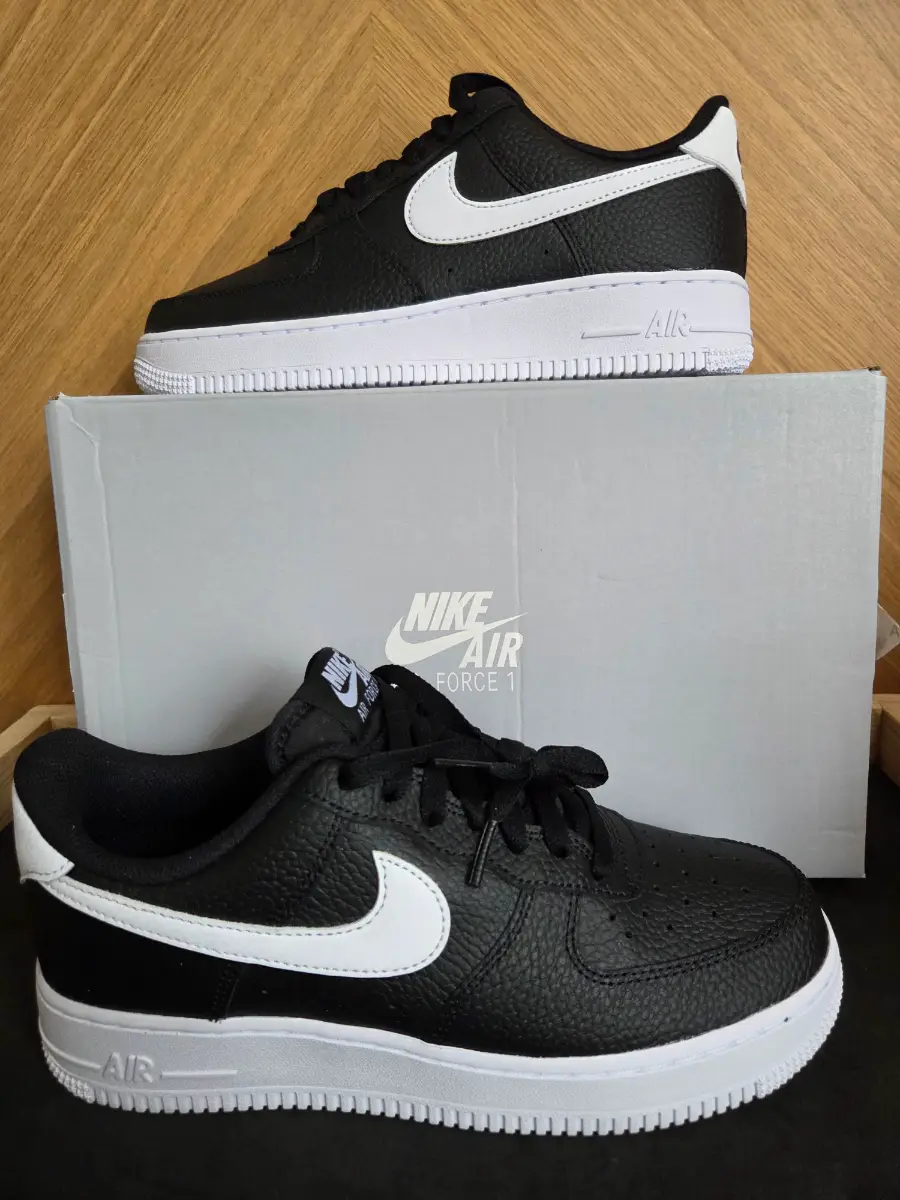 Nike Air Force 1 07