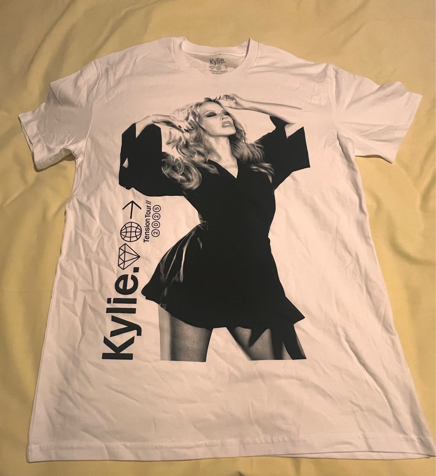 Kylie Minogue Tension Tour T-shirt Size Medium