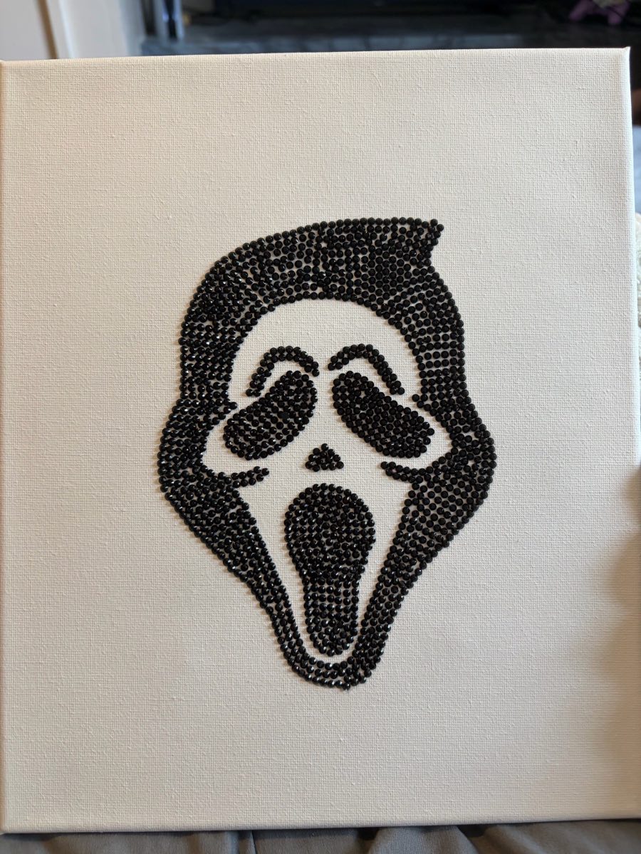 Black diamond canvas (scream)