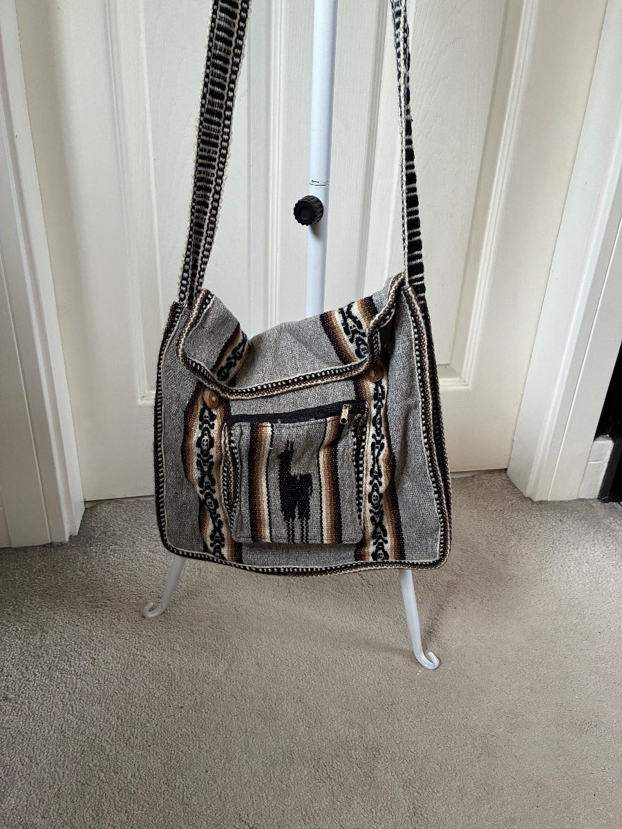 Vintage Y2K Woven Llama Shoulder Bag