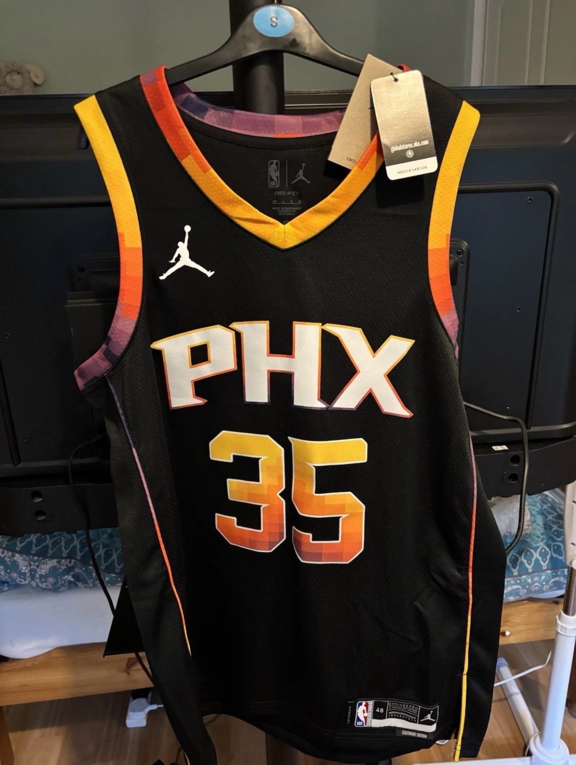 Phoenix Sun NBA Jordan Jersey. Black. Men’s size Large