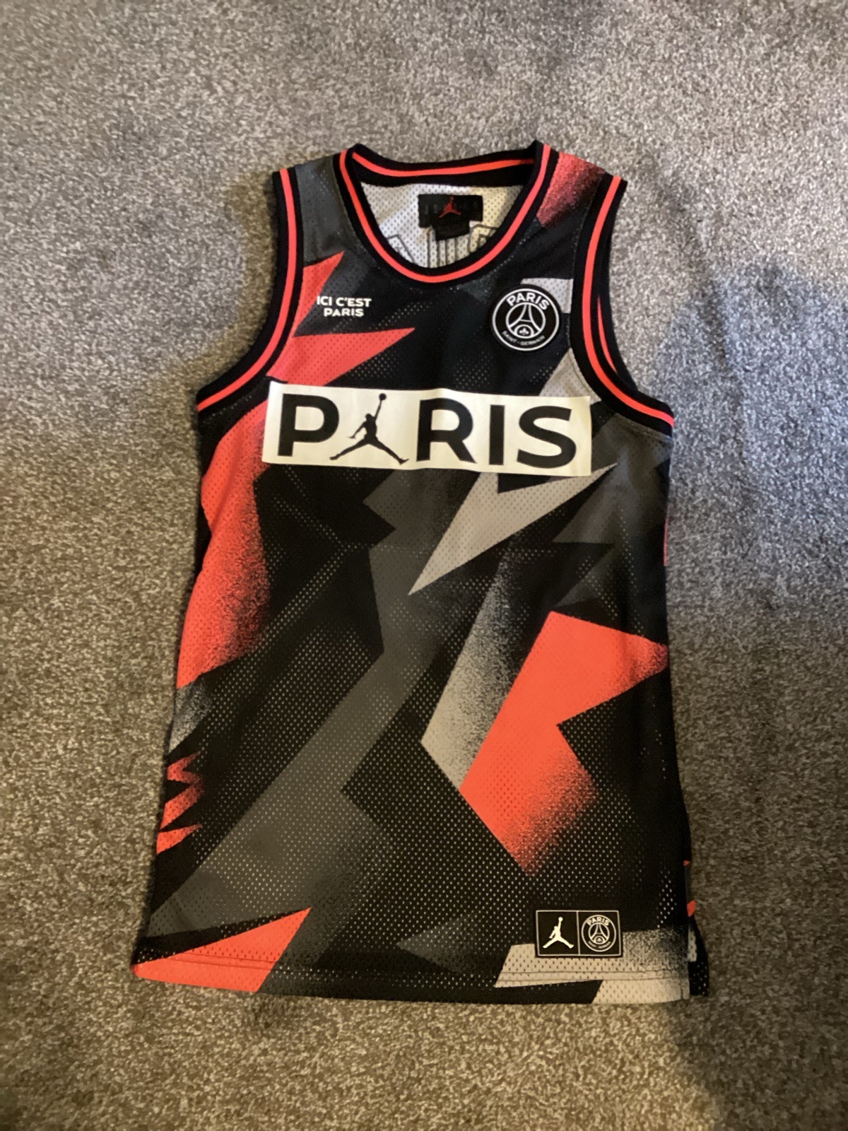 Michael Jordan x PSG vest