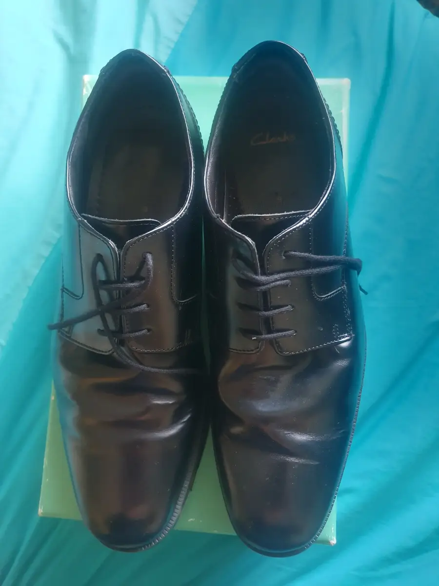 Clarks Hyde Star Size 9G Smart black shoes