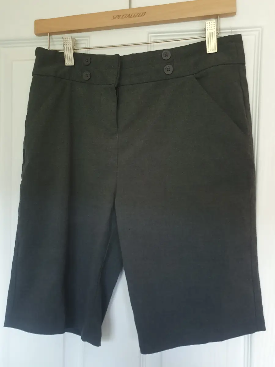 Age 13-14 Grey school shorts