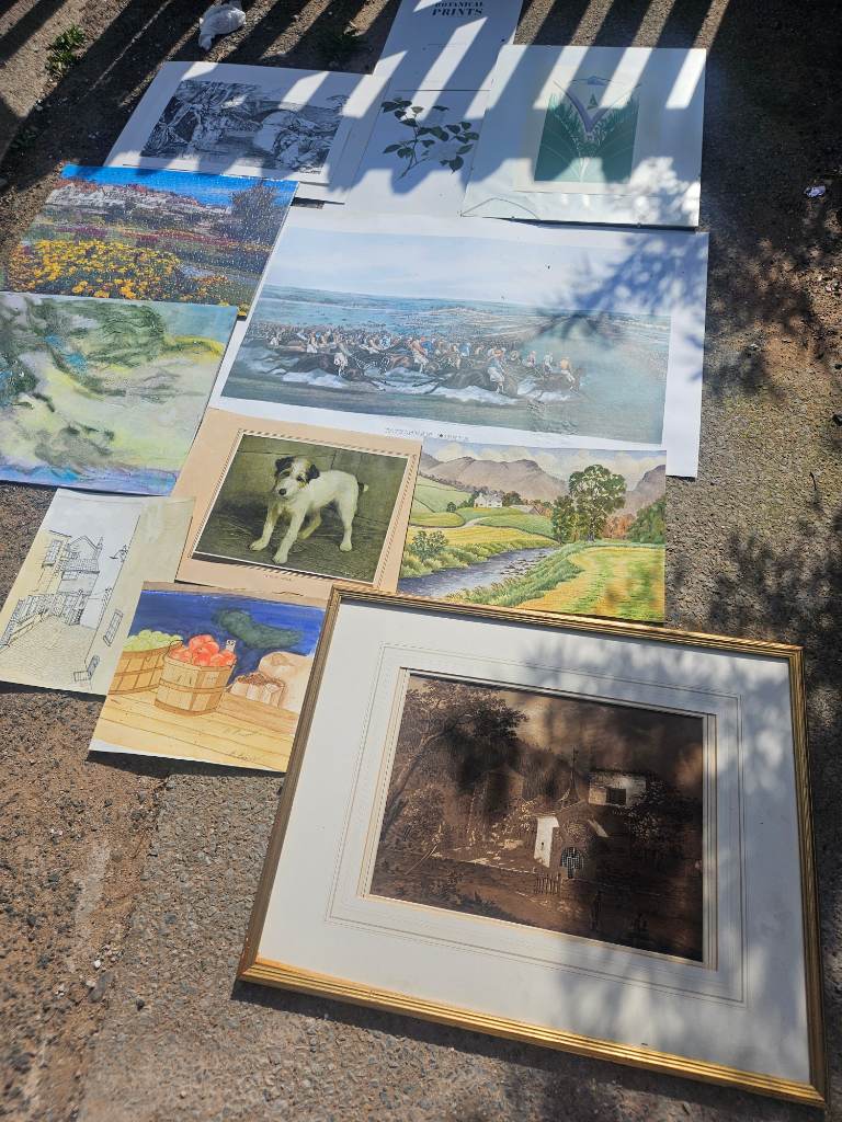 Mixed lot of vintage prints for framing