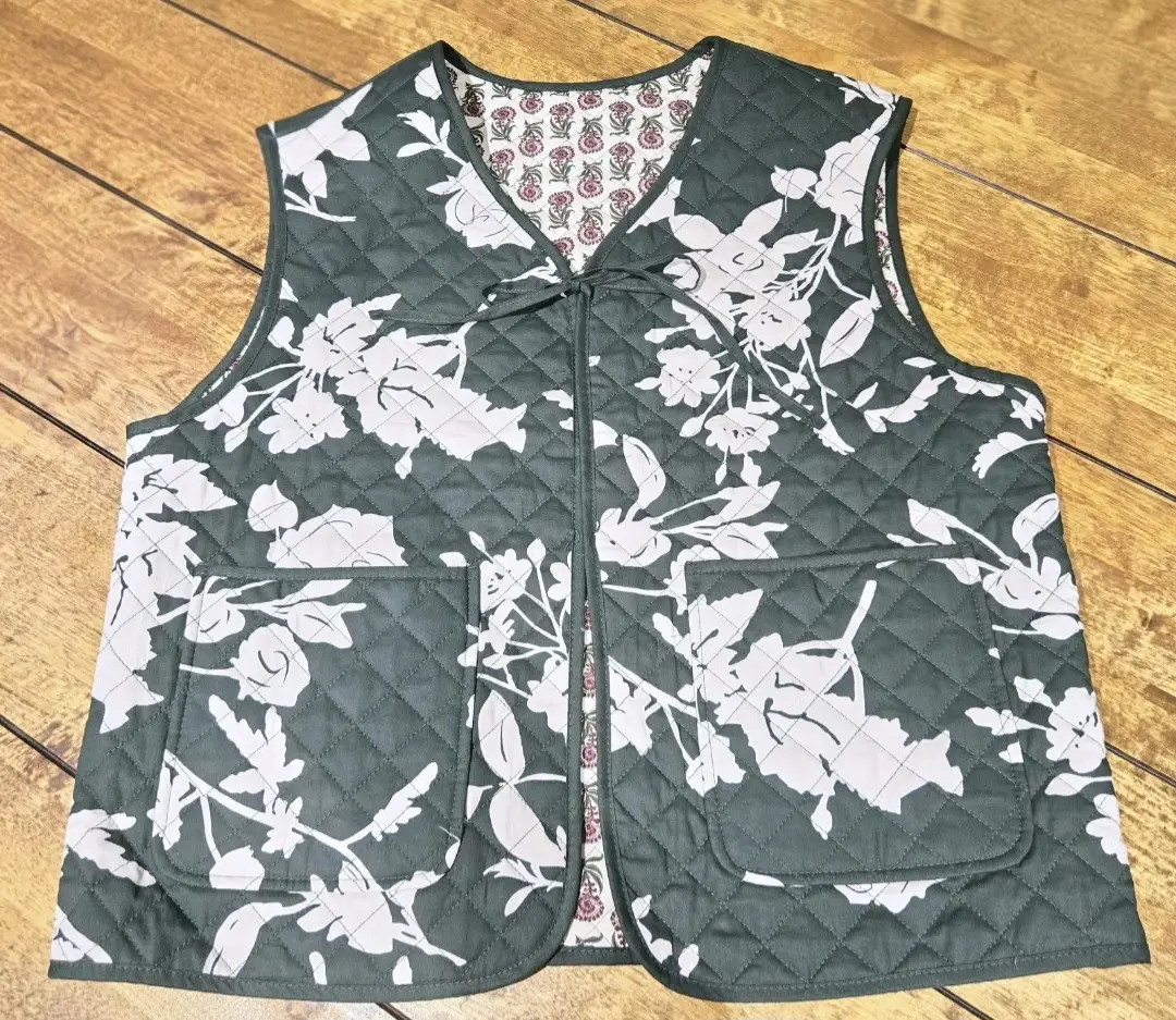 NEXT Reversible Quilted Gilet UK12 Dark Green Floral Cream Cottagecore Bodywarmer