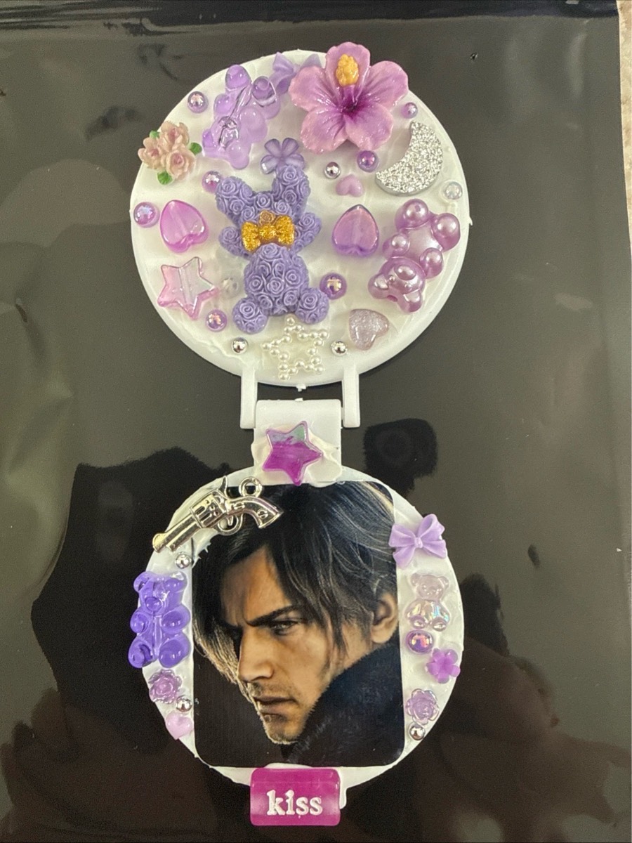 Resident Evil Requiem Leon Kennedy Purple Themed 3D Compact Mirror