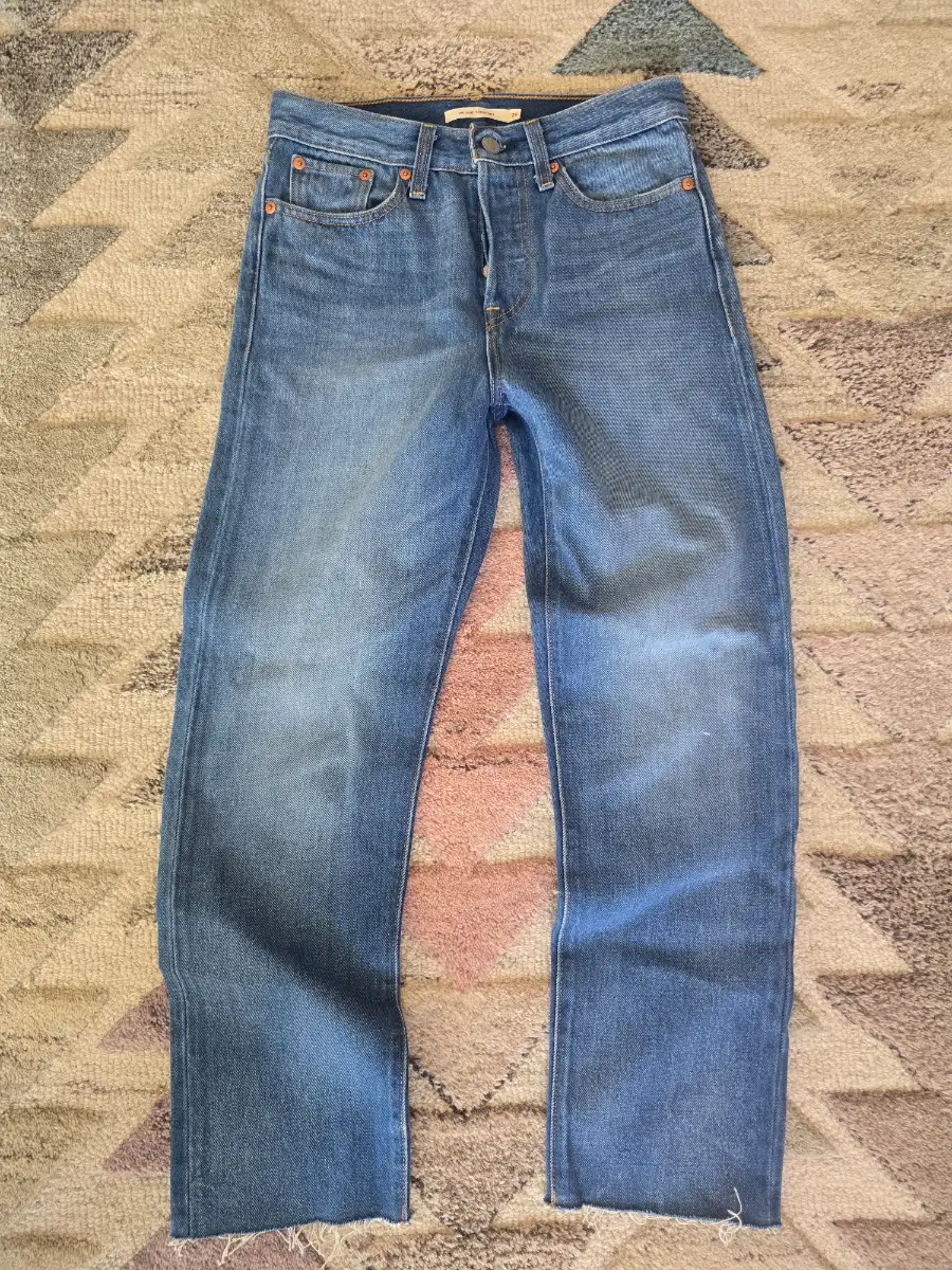Levi's Wedgie straight jeans waist size 25 uk 6