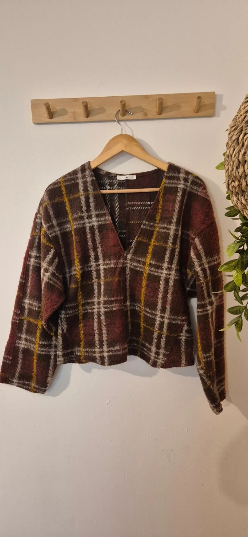 ZARA Plaid V Neck Cropped Knit Sweater Brown Burgundy Gold Medium EUC Boho Fall