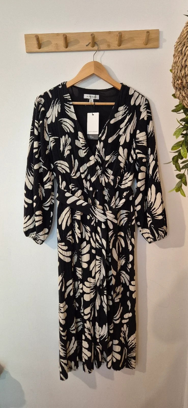 BNWT M&S Autograph Plisse Wrap Dress UK 14 Black Cream Abstract Leaf Print Midi Balloon Sleeve New W