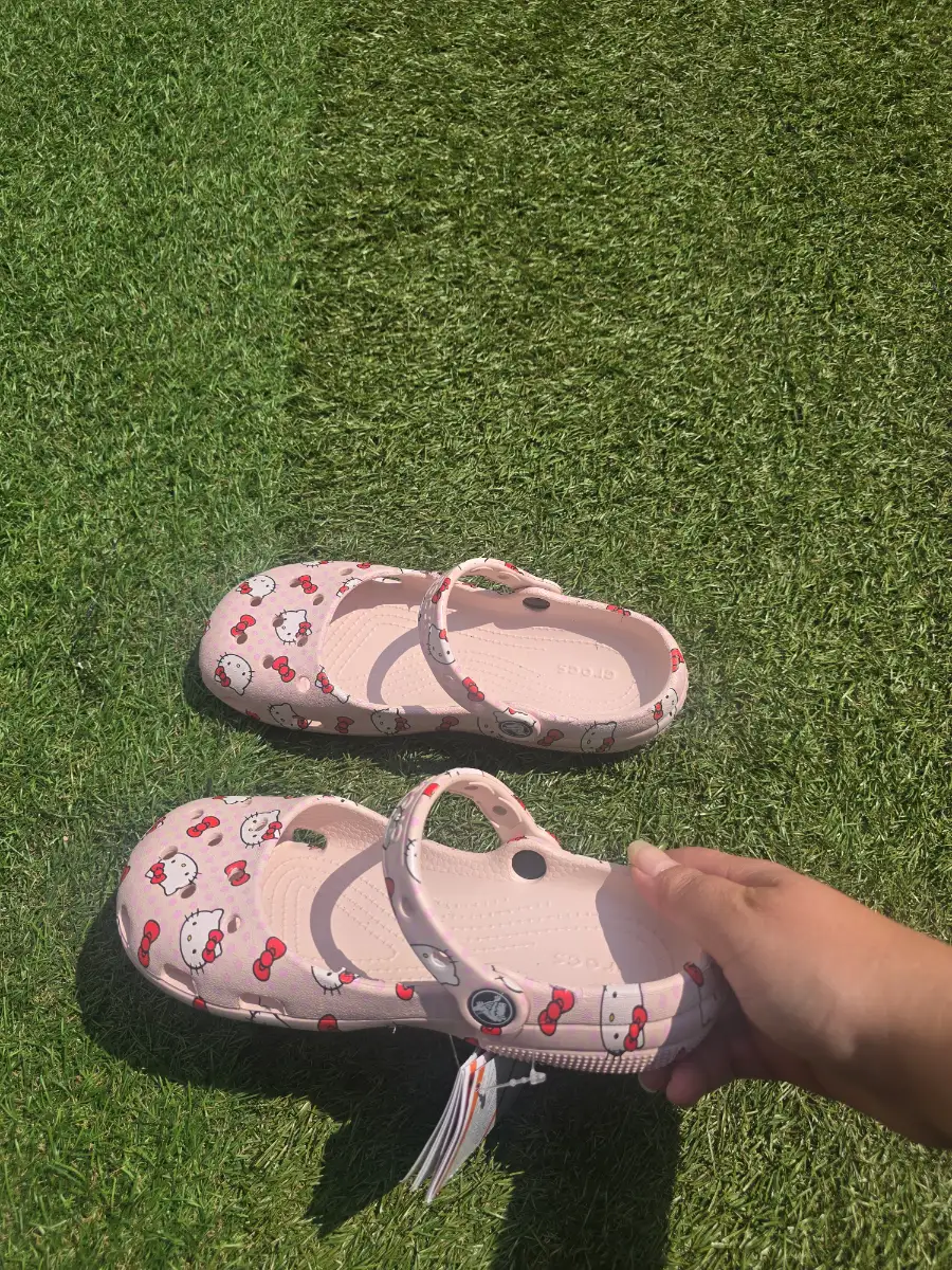Crocs Hello Kitty uk 3 new with tags