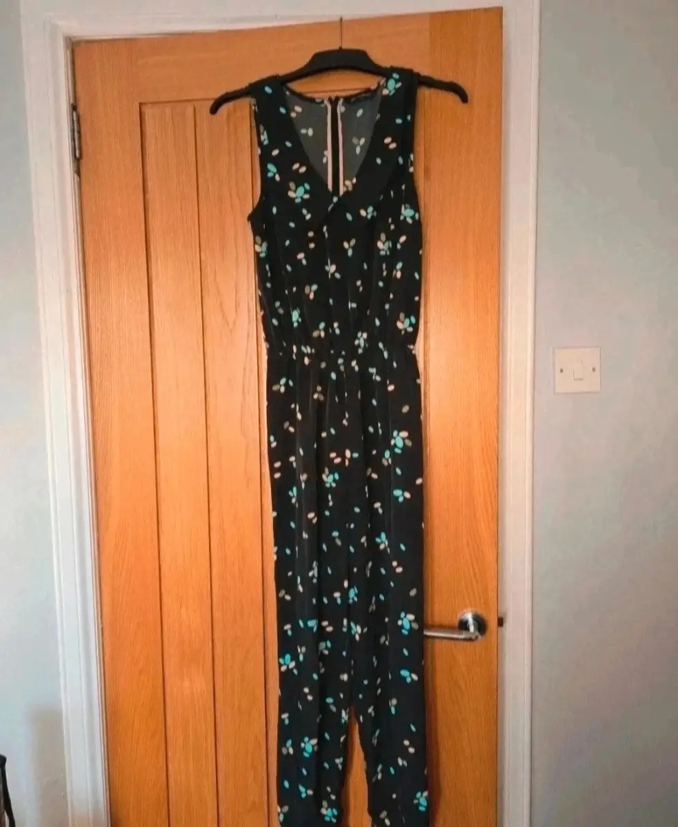 Miss Selfridge Size 8 Lightweight Black Jumpsuit