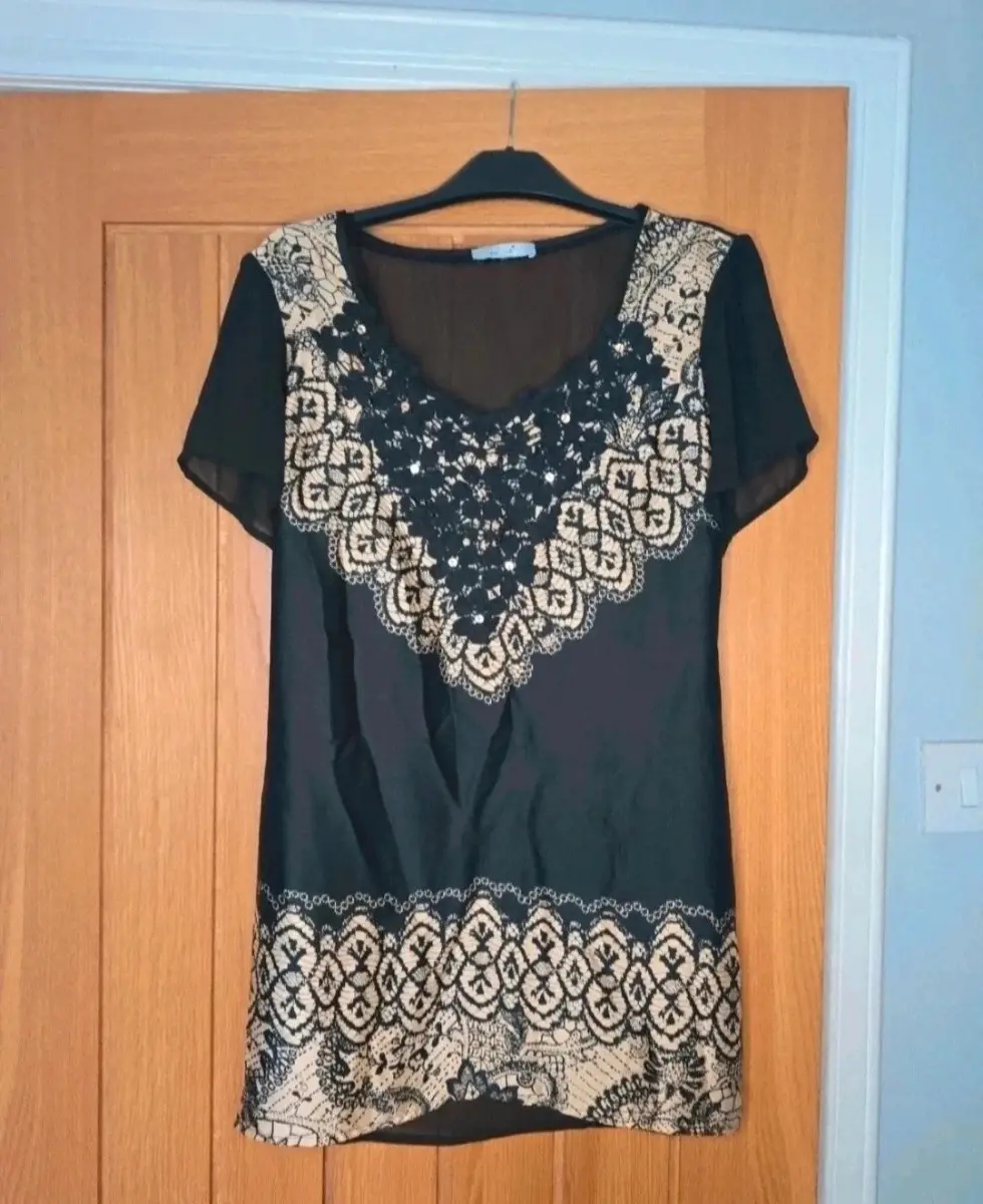 Per Una Black And Gold Size 14 Top With Embroidery Around The Neckline