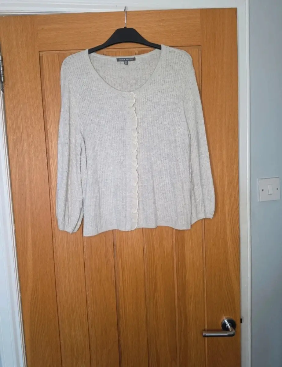 Laura Ashely Size 14 Grey 3/4 Length Sleeved Cardigan