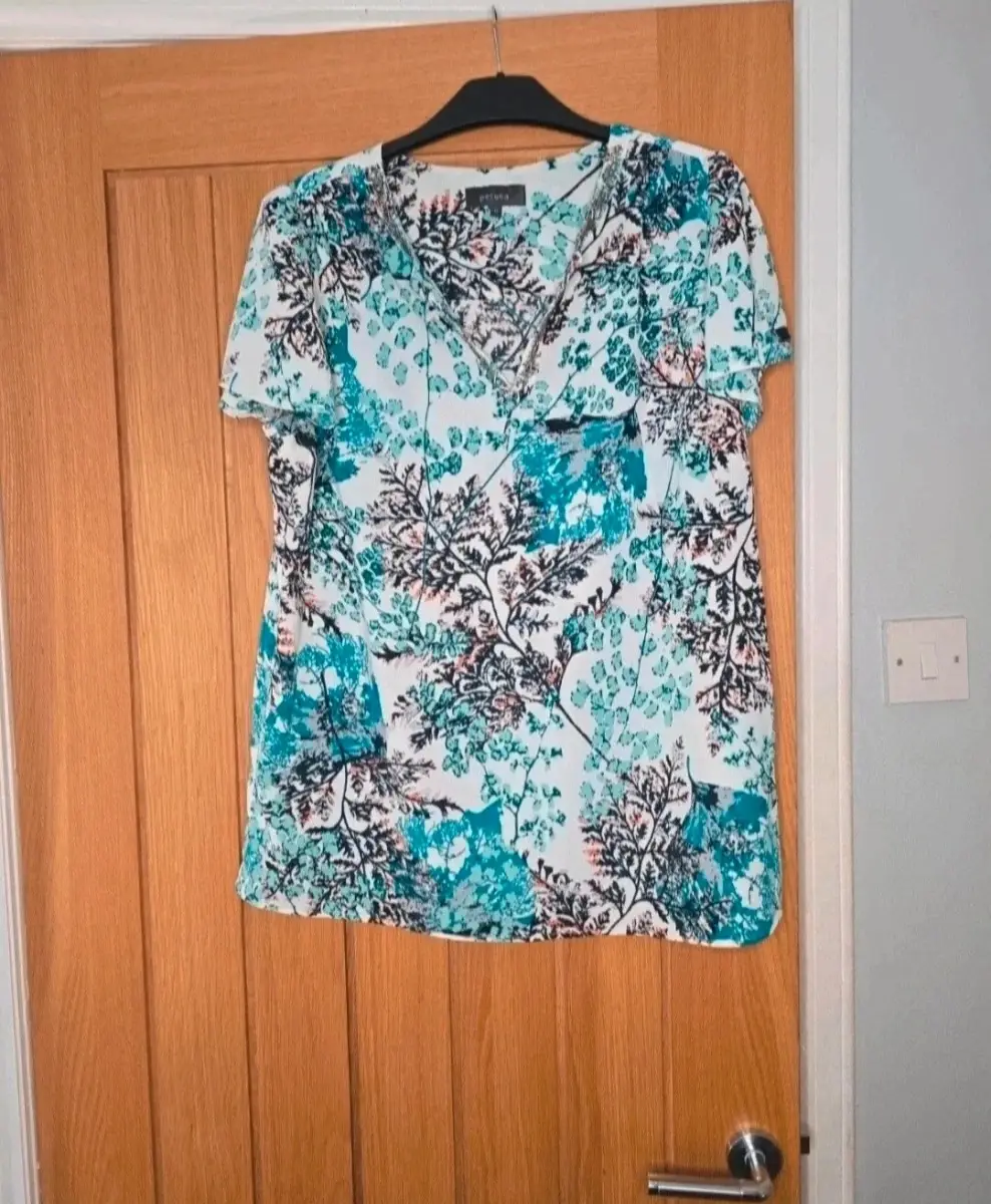 Per Una Size 16 Top With Sequenced Embellishments Around The Neckline