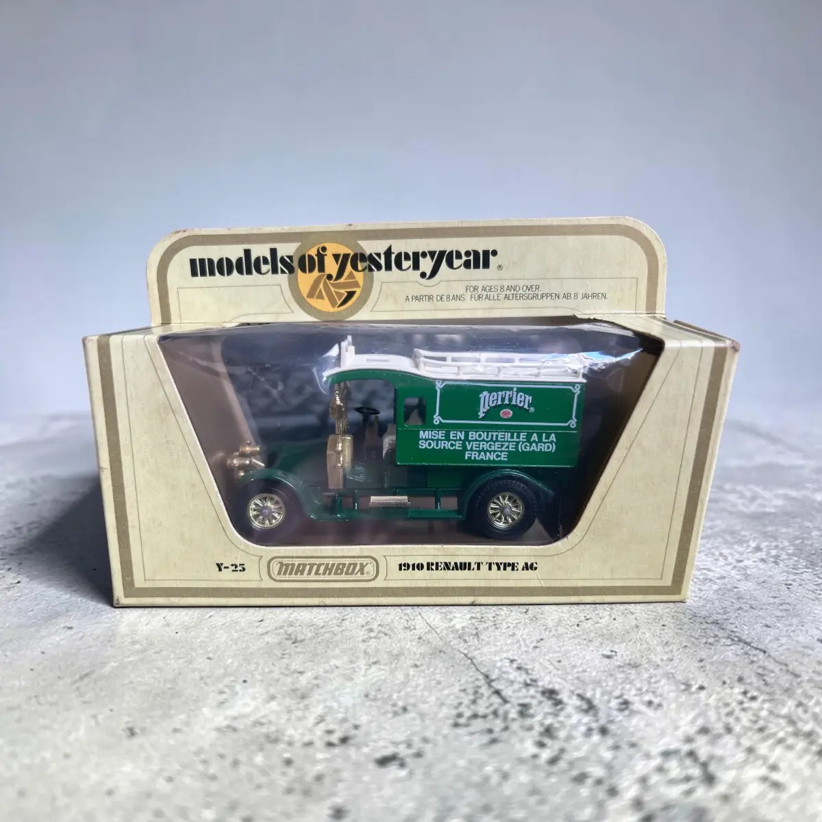 Matchbox Models of Yesteryear Y-25 1910 Renault Type AG Perrier Van New In Box