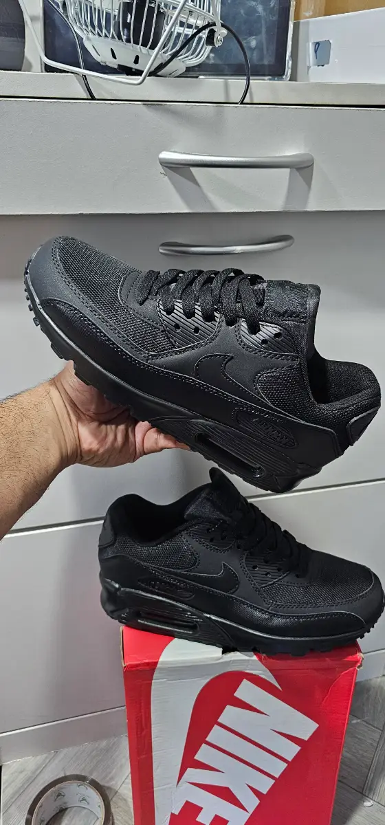 Full Black Nike Airmax 90s