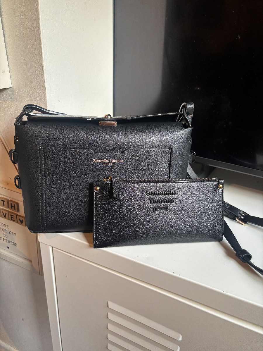 Genuine Samantha Thavasa Black & Gold Purse / Wallet and Crossbody Handbag