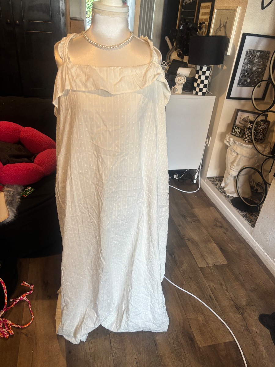 Brand Only White/Cream Dress – Size XXXL – New with Tags